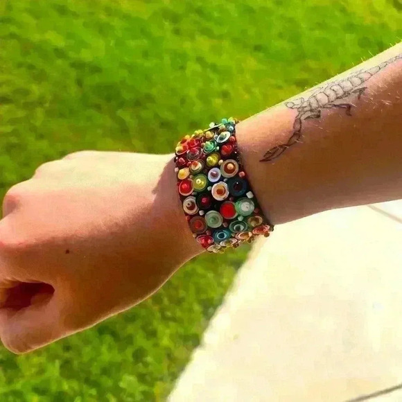 Women’s multicolor sequin bracelet - Picture 1 of 6